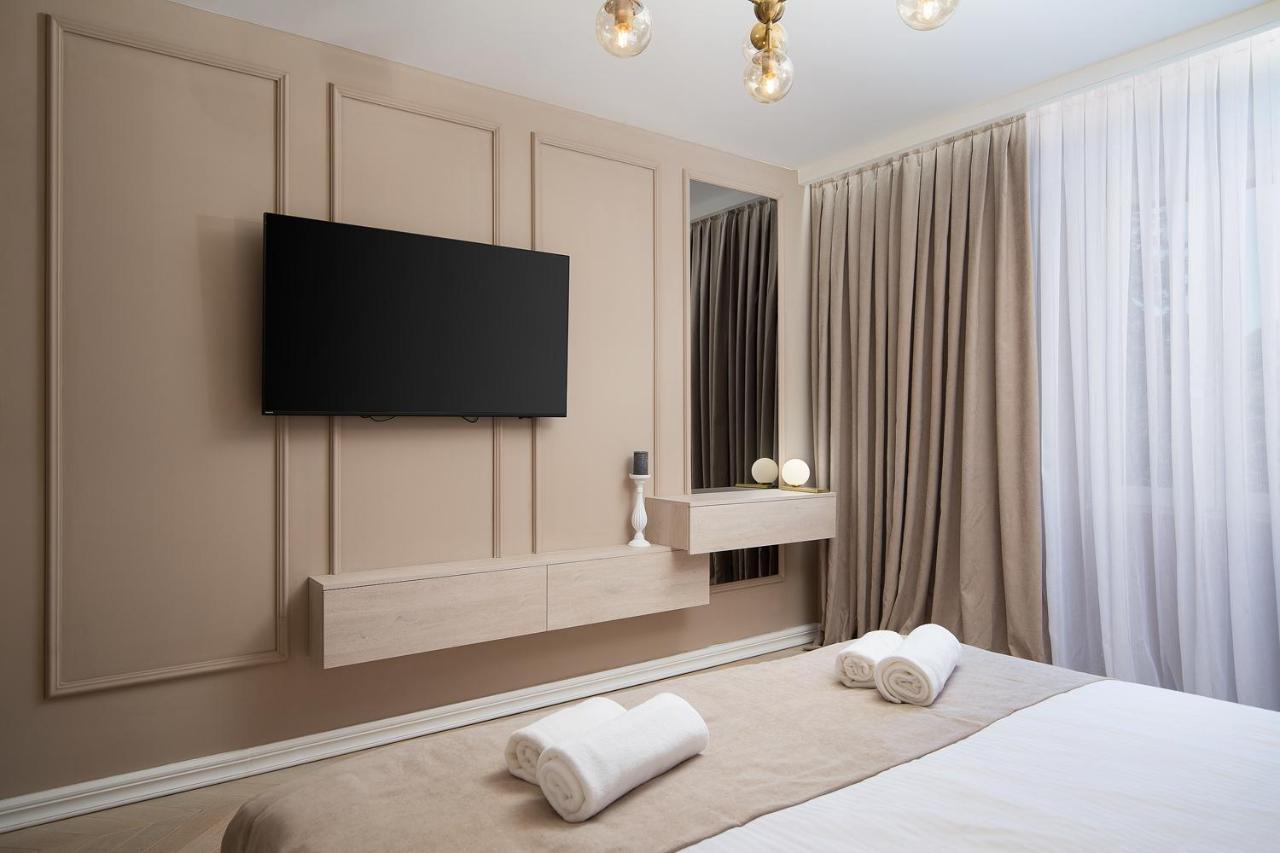 Via Flavia Luxury Accommodation With Free Private Parking Pula Extérieur photo